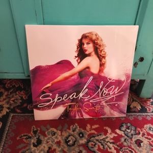 Brand New and Sealed Taylor Swift Speak Now Vinyl LP